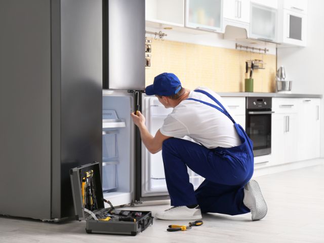 Expert Sub-Zero Refrigerator Repair Services in Los Angeles